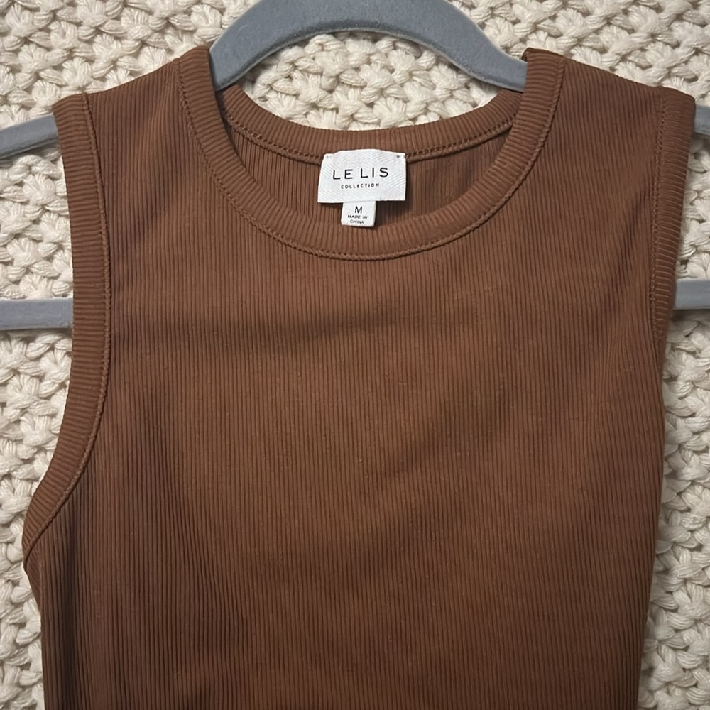 Ribbed Bodysuit 🤎 - Picture 2 of 4